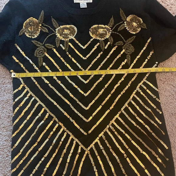 Vintage Victoria Harbour Embellished Sweater - Picture 7 of 8